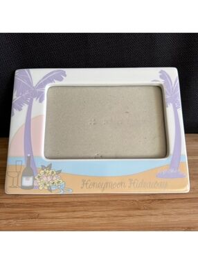 Russ Berrie Vintage Pastel 4x6 Ceramic Picture Frame Tropical Rhinestone